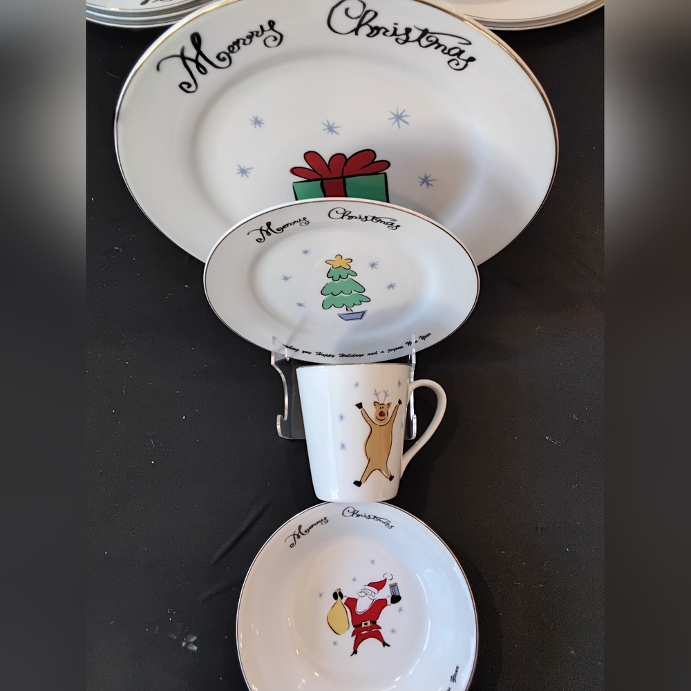 1 MERRY BRITE PLACE SETTING  with Festive Designs. MB